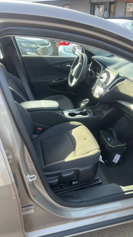 2023 Chevrolet Malibu LS