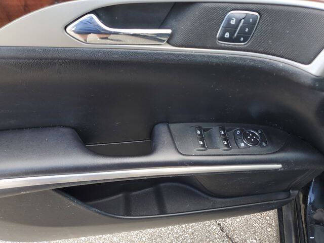 2016 Lincoln MKZ