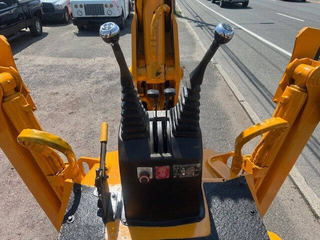 2015 Freightliner M2 106