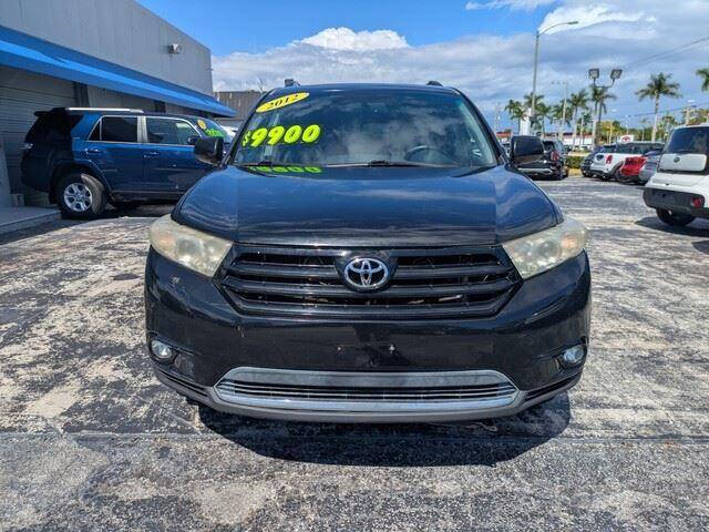2012 Toyota Highlander SE