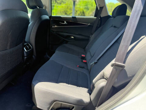 2016 Kia Sorento LX
