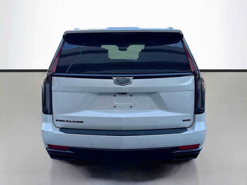 2023 Cadillac Escalade Sport