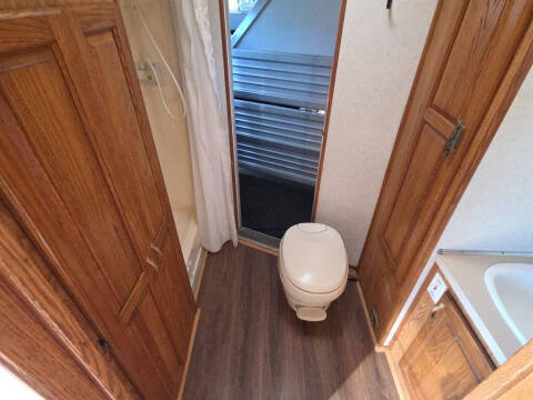 2000 Featherlite Trailer 8587