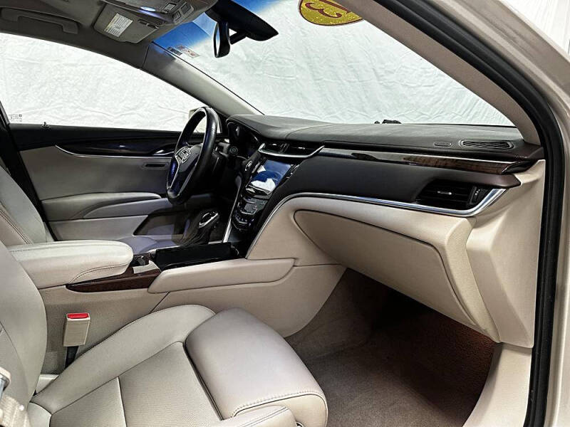 2013 Cadillac XTS Luxury Collection