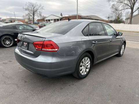 2014 Volkswagen Passat 1.8T Wolfsburg Edition PZEV