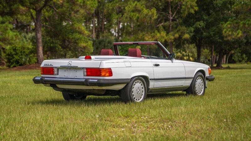 1987 Mercedes-Benz 560-Class 560 SL