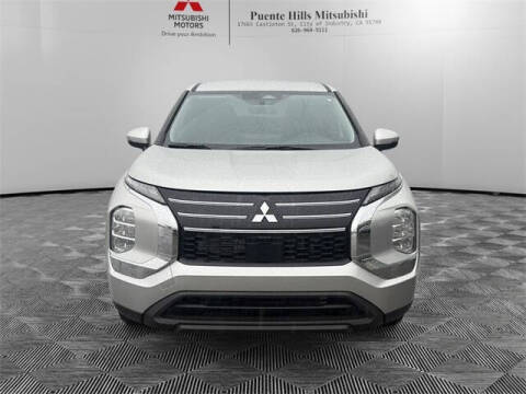 2026 Mitsubishi Outlander ES