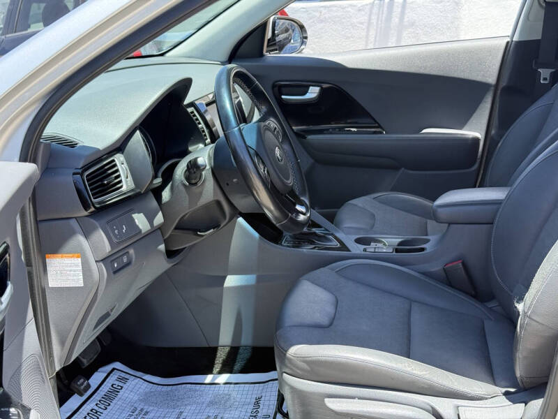 2017 Kia Niro EX
