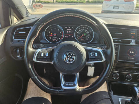 2017 Volkswagen Golf GTI S