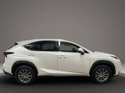 2017 Lexus NX 200t