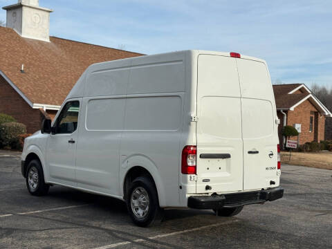 2019 Nissan NV 2500 HD SV