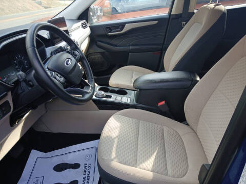 2022 Ford Escape SE