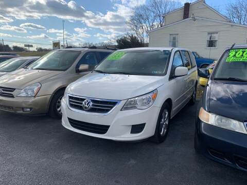 2009 Volkswagen Routan for sale at Credit Connection Auto Sales Inc. CARLISLE in Carlisle PA