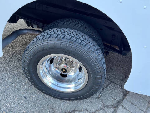 2011 Ford E-Series E-350 SD