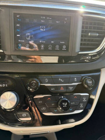 2020 Chrysler Pacifica Touring L