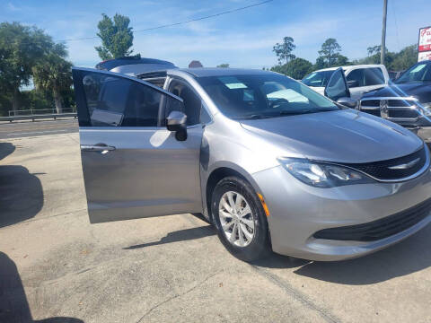 2017 Chrysler Pacifica Touring