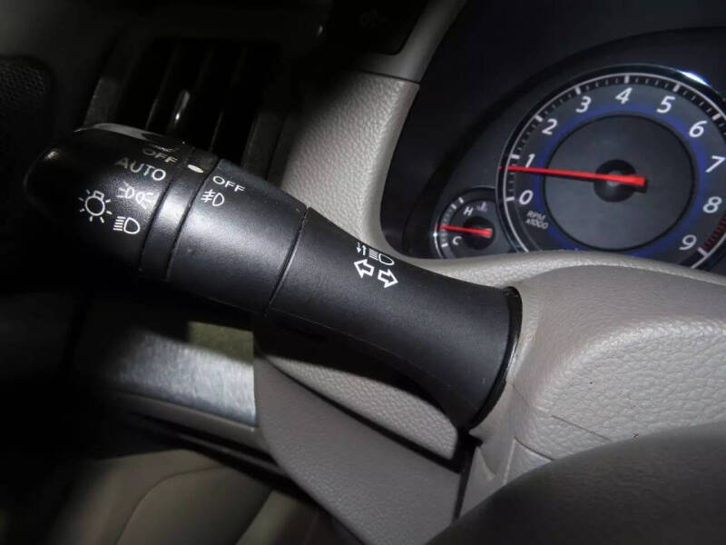 2009 Infiniti G37 Sedan x