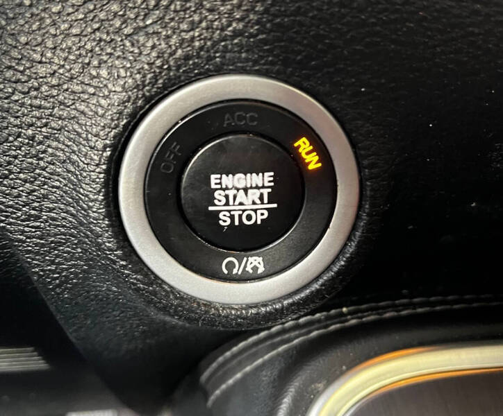 2018 Dodge Challenger SXT Plus