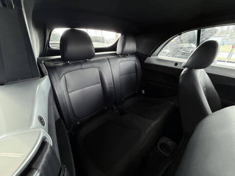 2015 Volkswagen Beetle Convertible 1.8T Classic PZEV