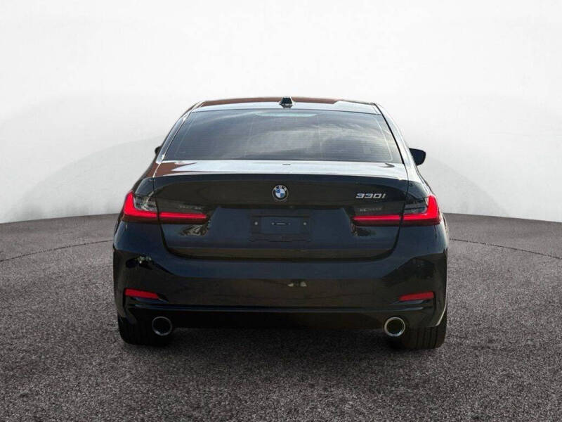 2023 BMW 3 Series 330i