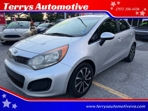 2013 Kia Rio 5-Door LX