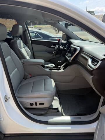 2017 GMC Acadia SLT-1