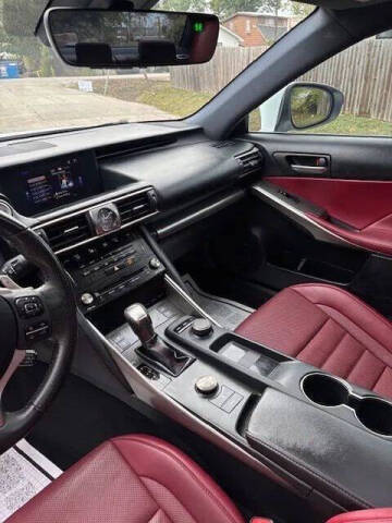 2018 Lexus IS 300
