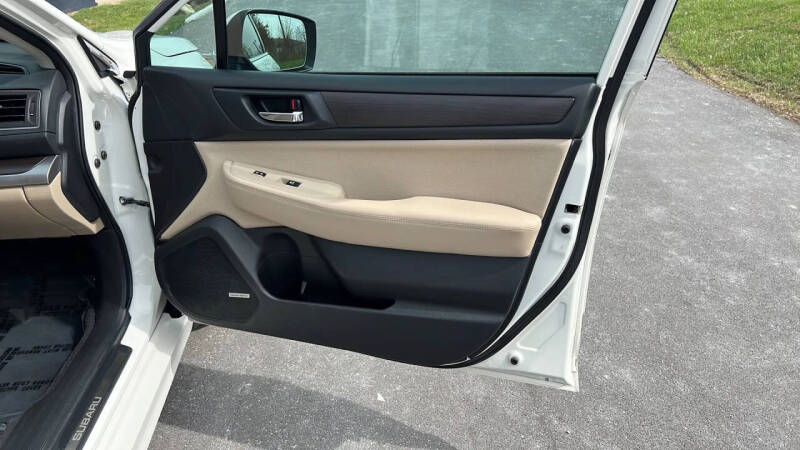 2017 Subaru Legacy 2.5i Limited