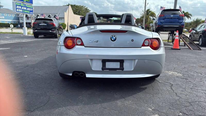 2003 BMW Z4 2.5i
