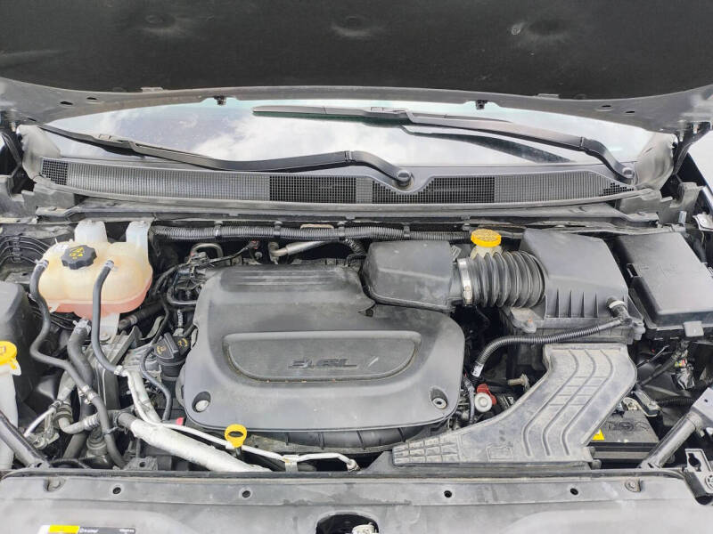 2020 Chrysler Voyager LXi