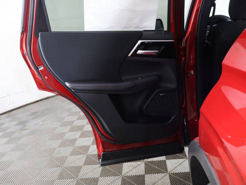 2026 Mitsubishi Outlander ES