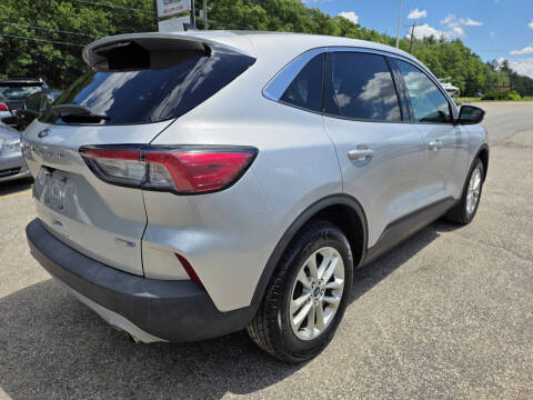 2020 Ford Escape SE