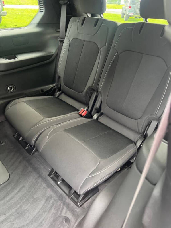 2026 Jeep Grand Cherokee L Laredo