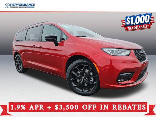 2026 Chrysler Pacifica Select
