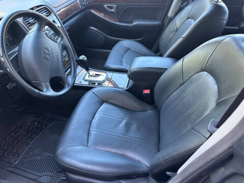 2001 Hyundai XG300 L