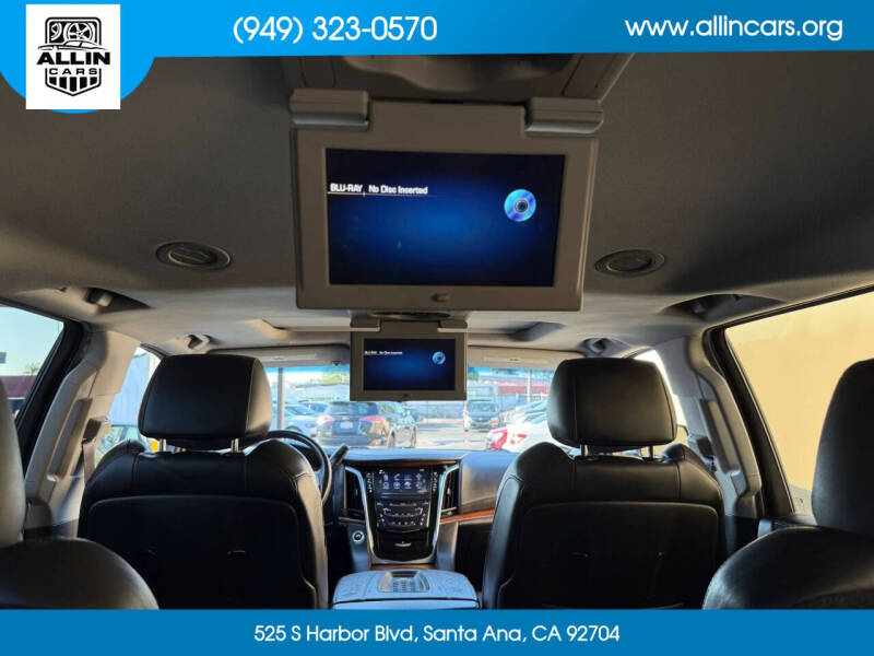 2017 Cadillac Escalade ESV Luxury