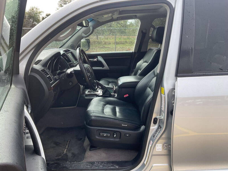 2015 Toyota Land Cruiser