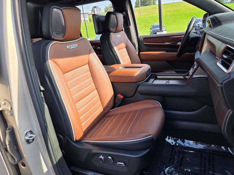 2023 GMC Yukon Denali Ultimate