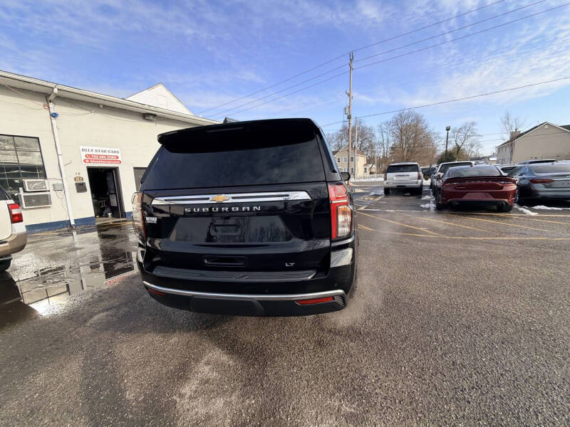 2022 Chevrolet Suburban LT