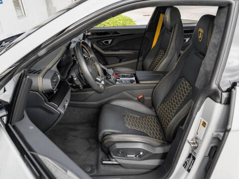 2022 Lamborghini Urus
