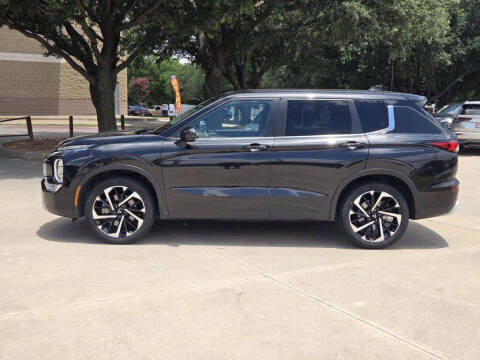 2024 Mitsubishi Outlander SE Black Edition