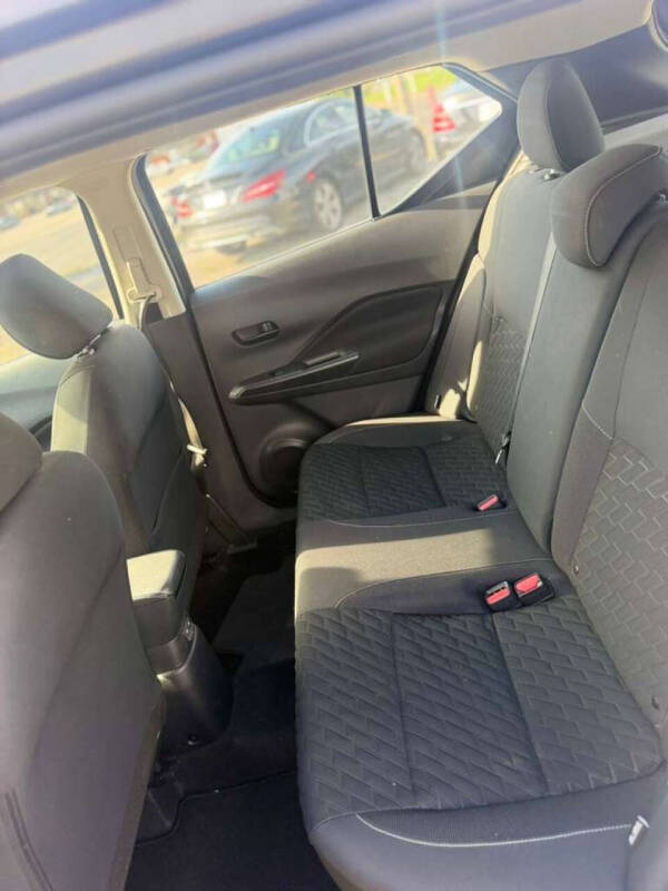 2021 Nissan Kicks S