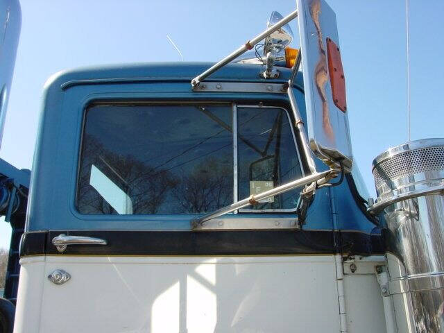 1964 Autocar Wrecker