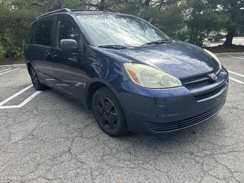 2004 Toyota Sienna CE 7 Passenger