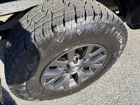 2020 Toyota Tacoma SR5 V6