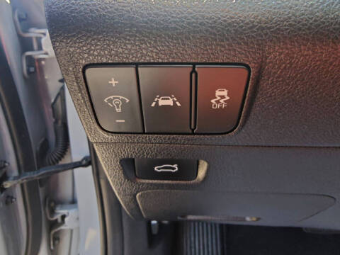 2023 Kia K5