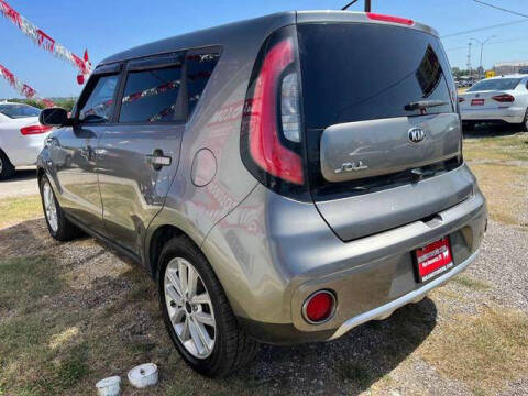 2018 Kia Soul +