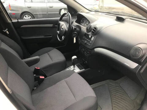 2011 Chevrolet Aveo LT