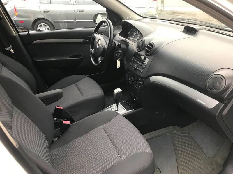 2011 Chevrolet Aveo LT