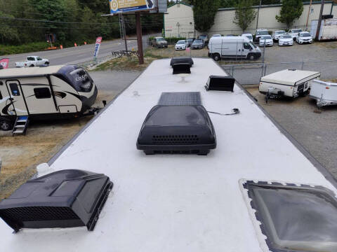 2018 Freightliner XCS Chassis